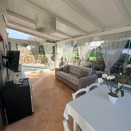 Villa Emynik- Con Piscina E Vista Mare